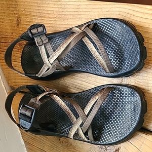 Chacos ZX size 7